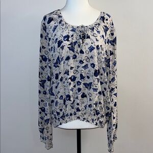 Guess by Marciano White and Gray Tie Front Blouse